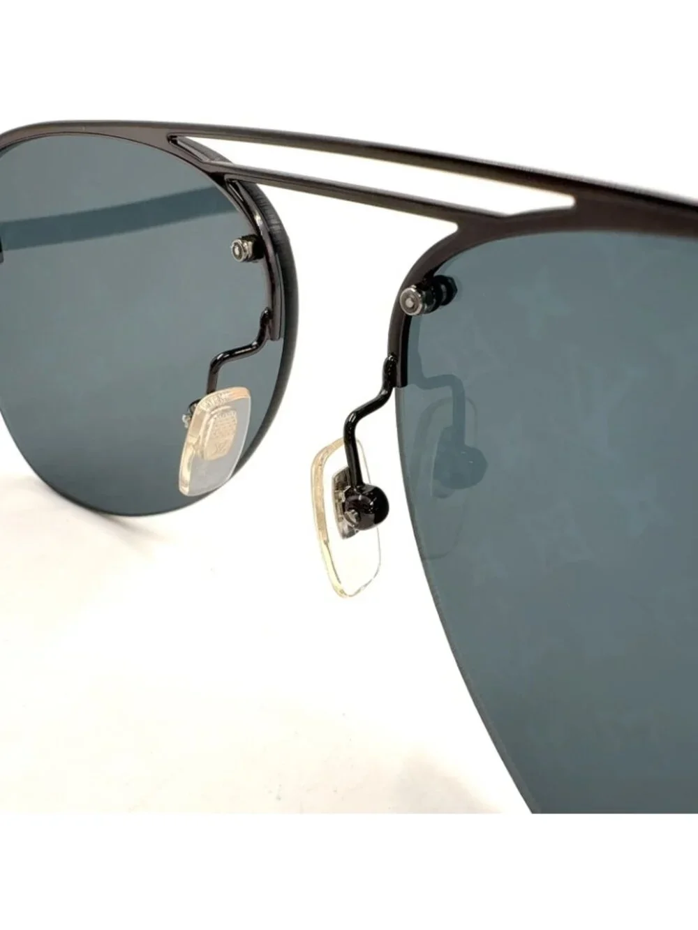 Louis Vuitton Clockwise Acetate Metal Gray Black Sunglasses Eyewear